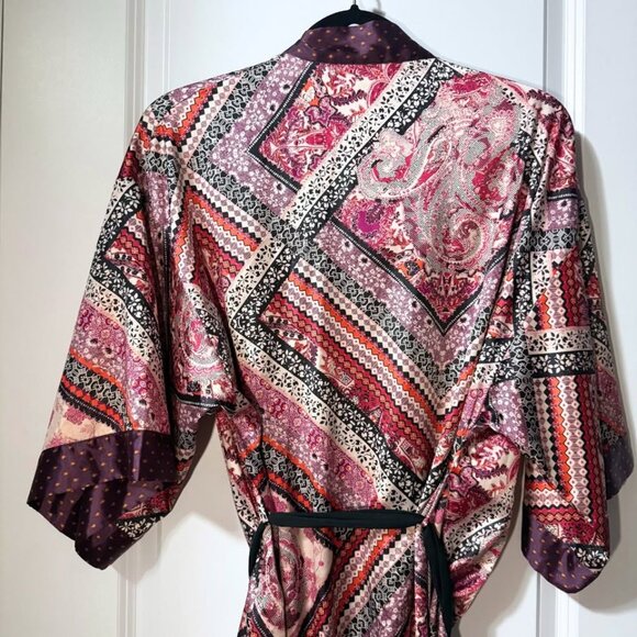 Victoria’s Secret Women’s Satin Kimono Robe – M/L – Purple & Pink Boho Print - Picture 6 of 8